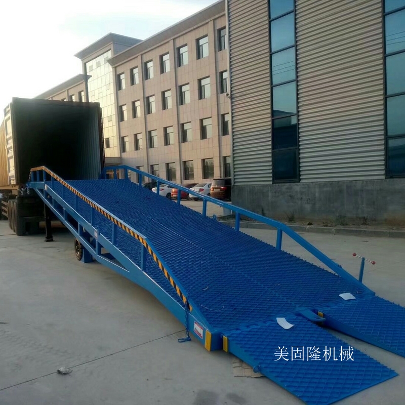 临高移动式液压登车桥厂家