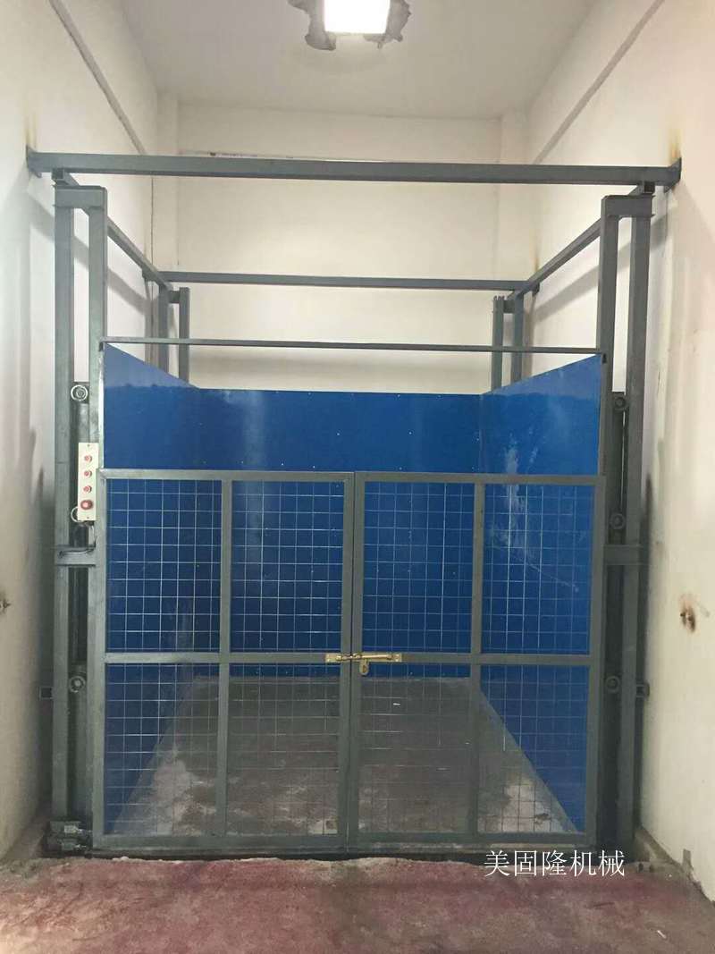 临高导轨式升降货梯价格