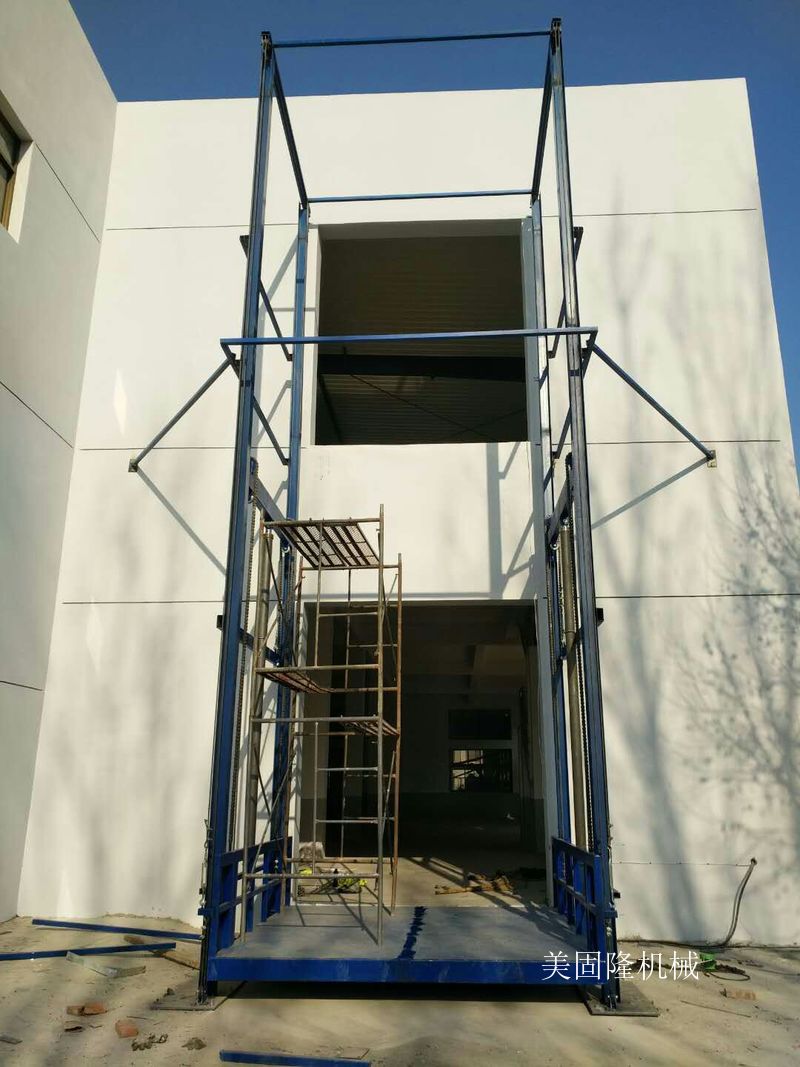 临高仓库专用导轨式升降货梯价格