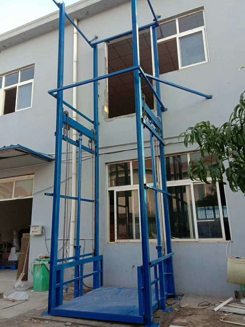 临高提升机
